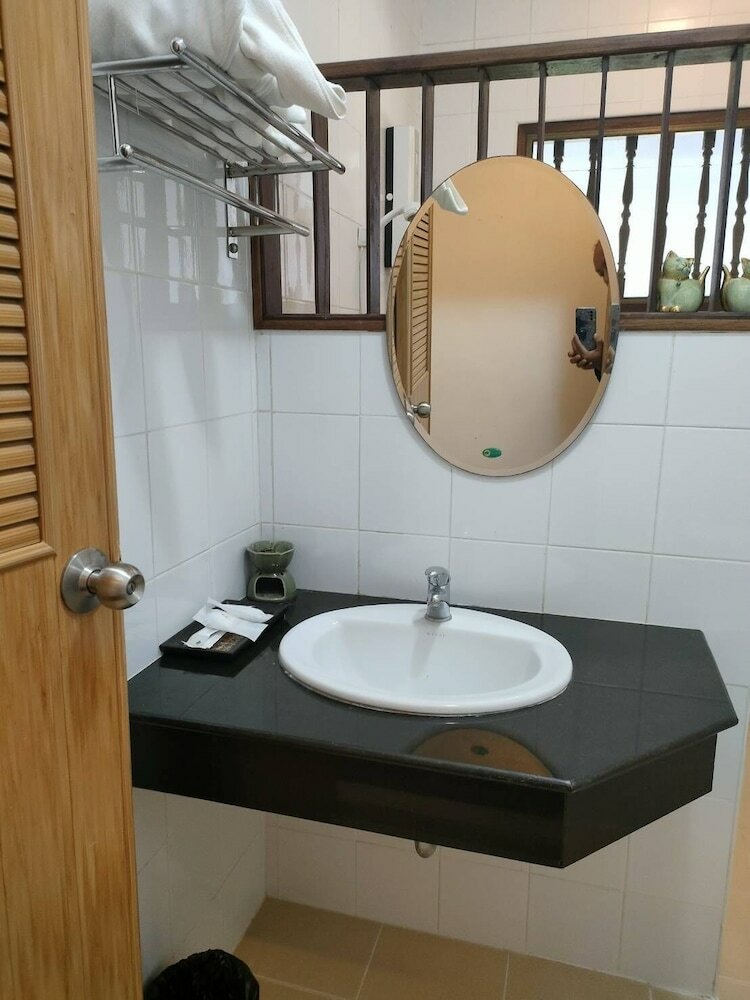 Фото Apirata Resort