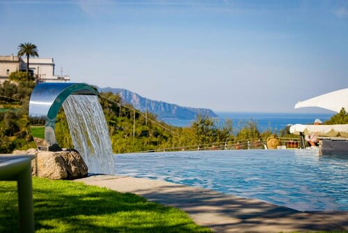 Внешний вид отеля Agriturismo Oleum в Масса-Лубренсе, фото 1