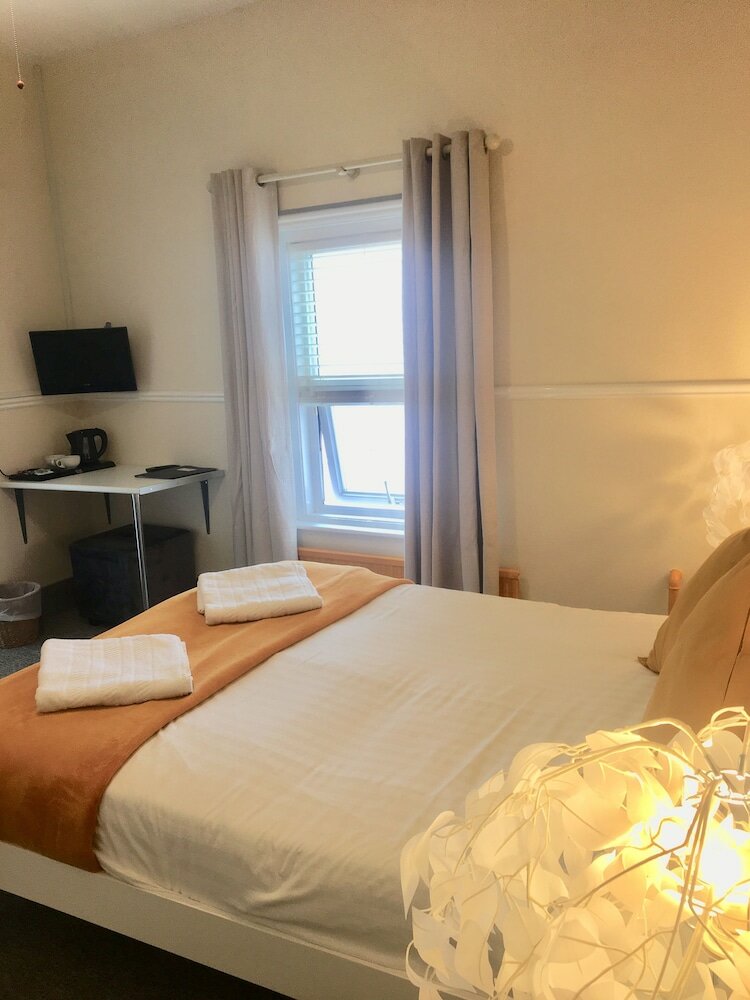 Фото The Waterfront Inn