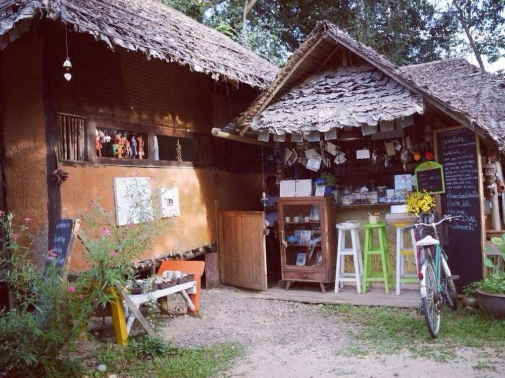 Фото Khun Nai Tern Sai - Adults Only