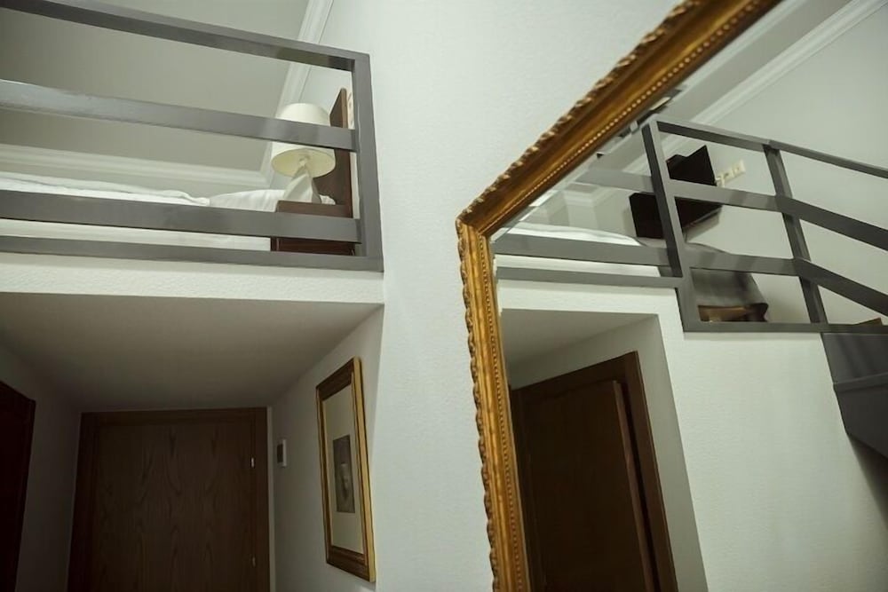 Фото Tea for Two Hotel