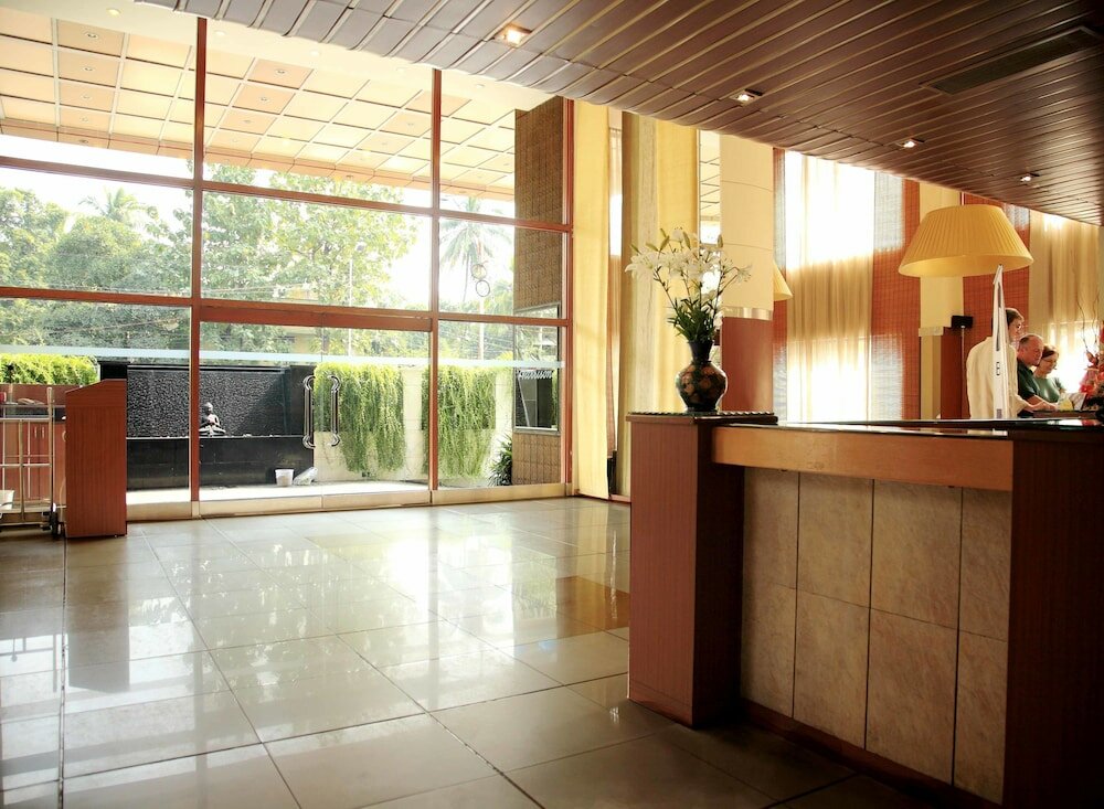 Фото отеля 2