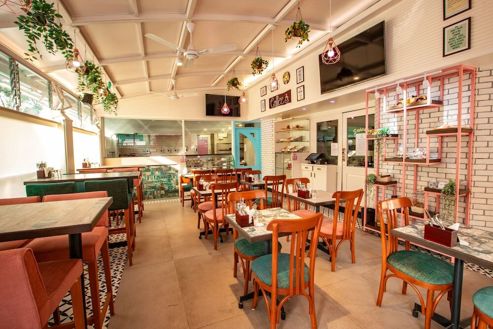 Фото The Emerald Hotel & Executive Apartments