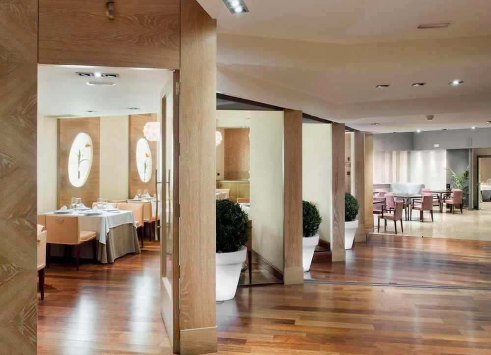 Фото Отель Zentral Parque