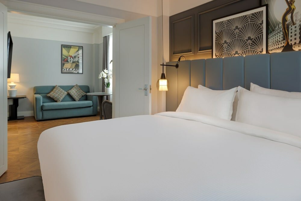 Фото The Queens Hotel