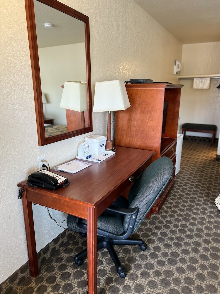 Фото Travelodge by Wyndham Drumheller