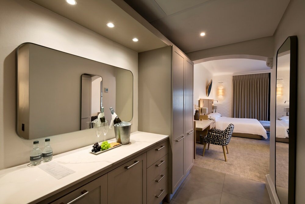 Фото Victoria & Alfred Hotel by Newmark