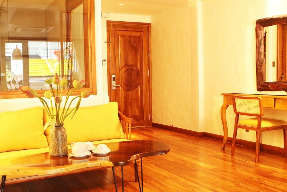 Фото Duc Vuong Saigon Hotel Bui Vien