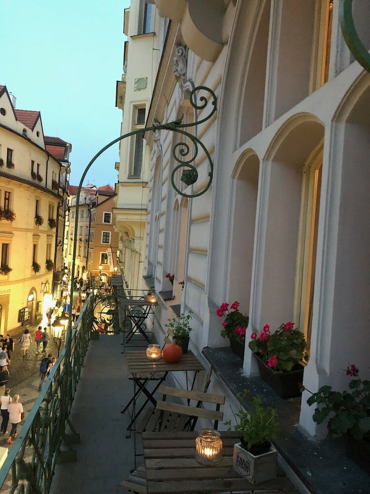 Фото Royal Road Residence