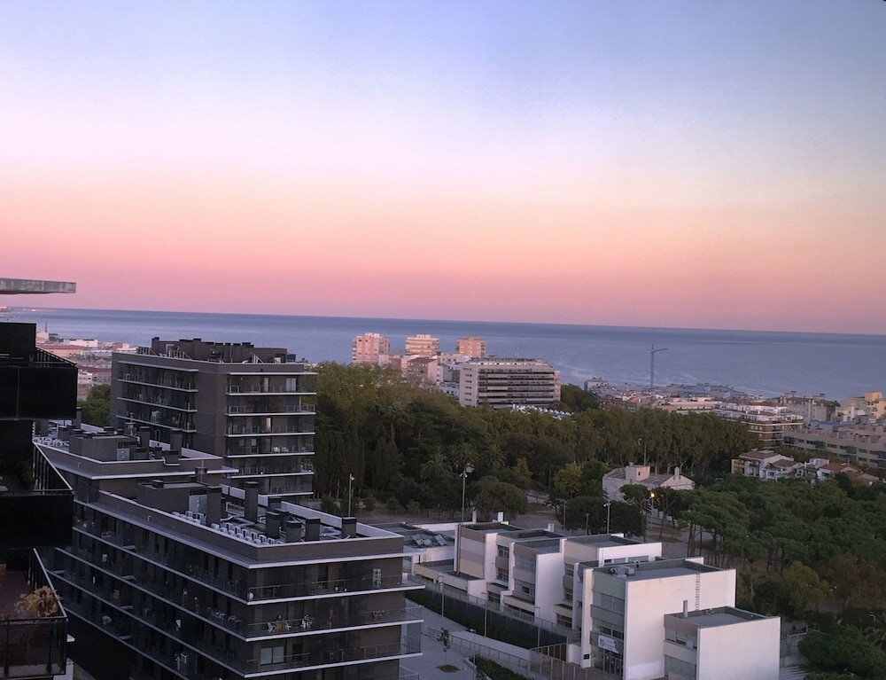 Фото Hotel Badalona Tower