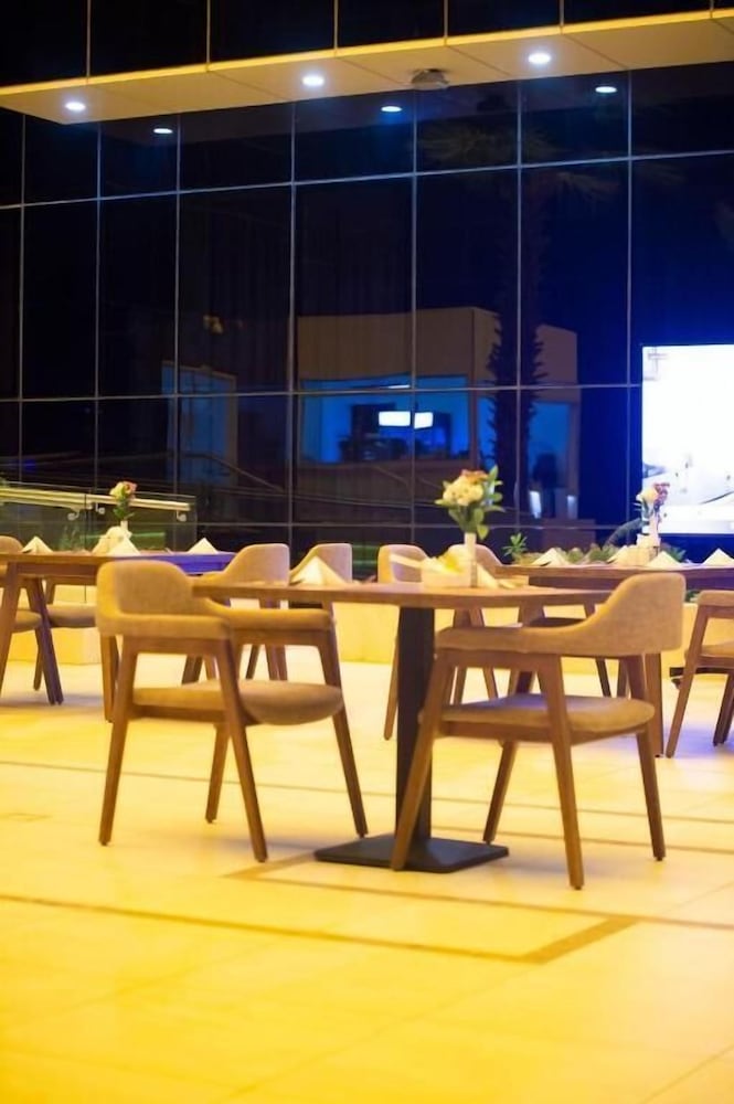 Фото Sarwat Park Hotel Riyadh