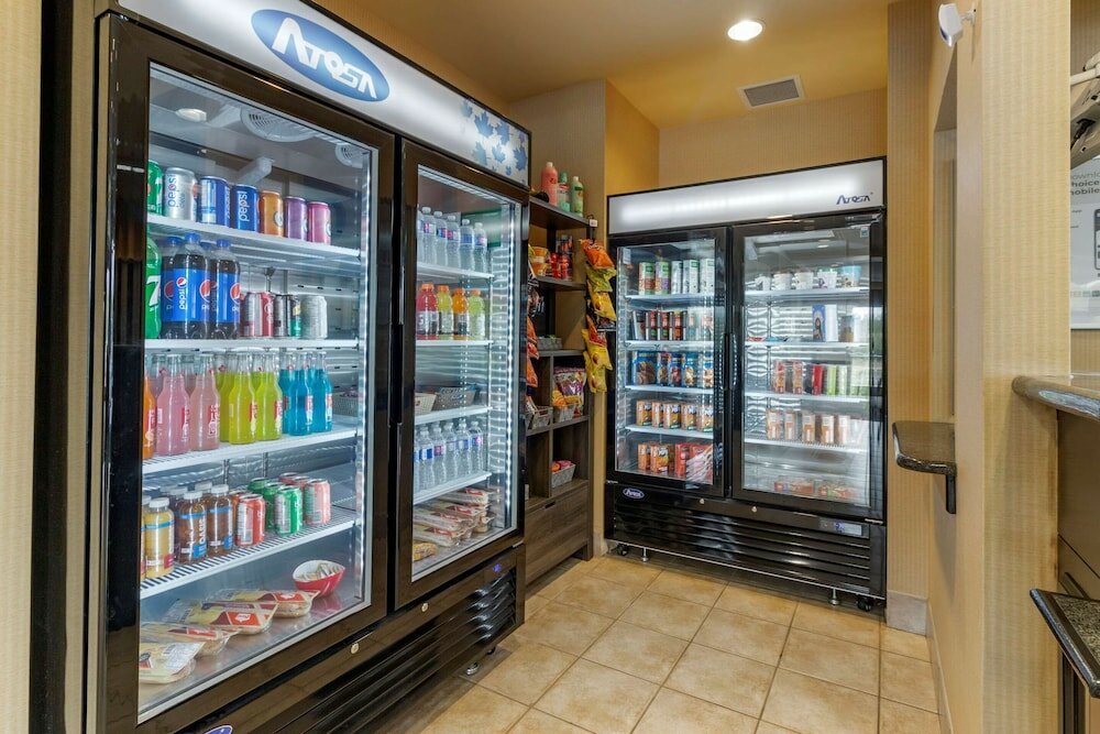 Фото Comfort Inn Sturgeon Falls