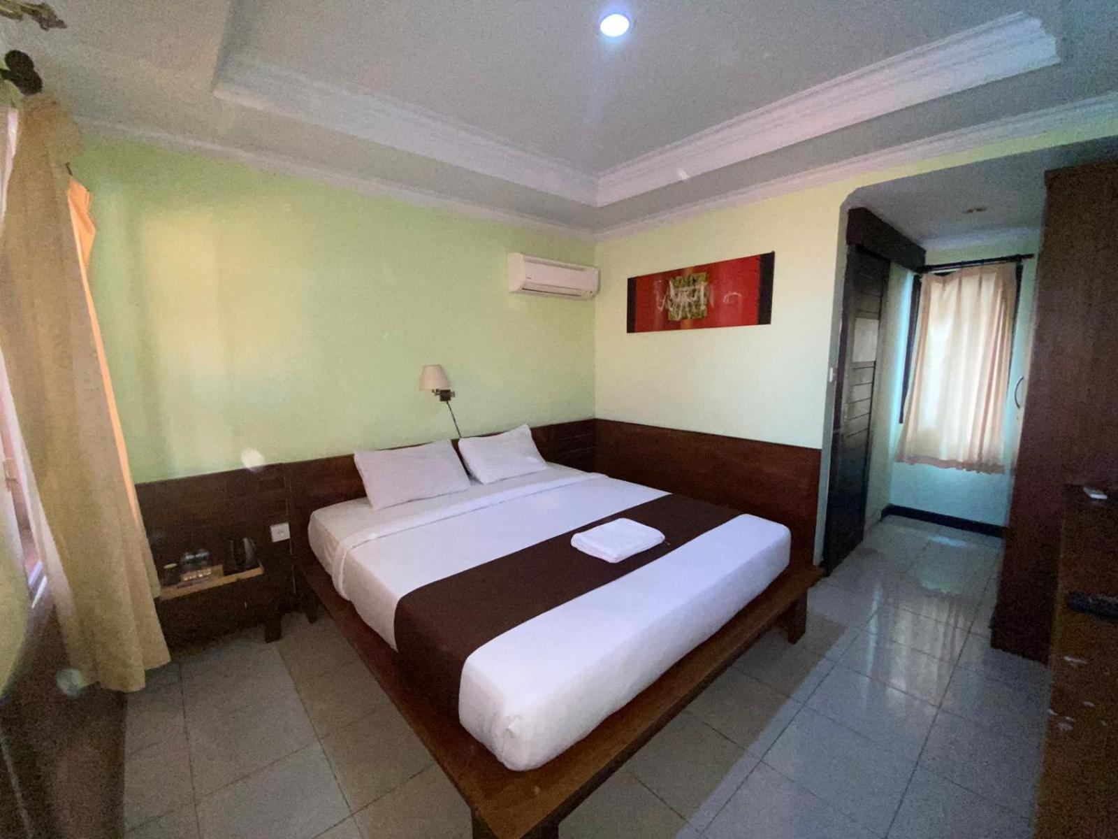 Фото Dedy Beach Inn