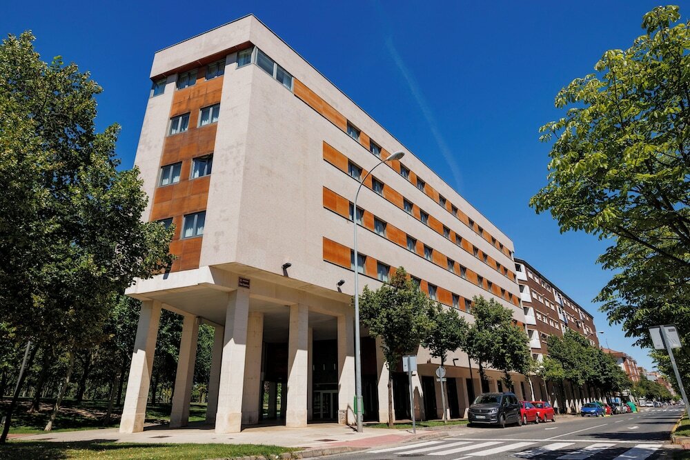 Фото Hotel Logroño Parque