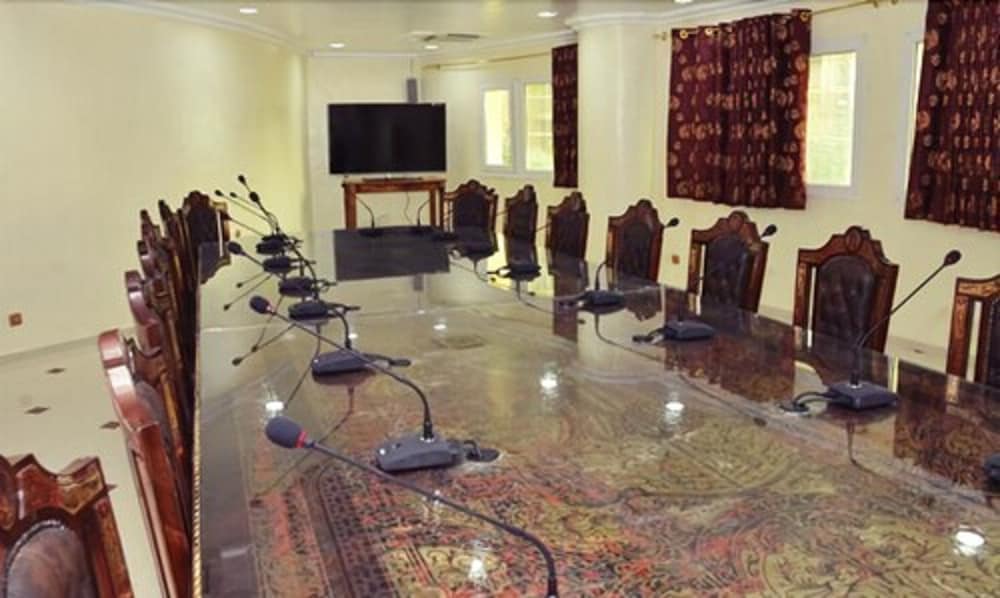 Фото Hotel Ville des Roses