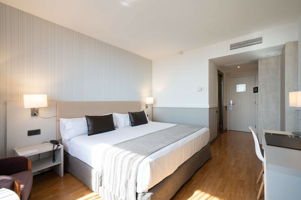 Фото Catalonia Gran Hotel Verdi