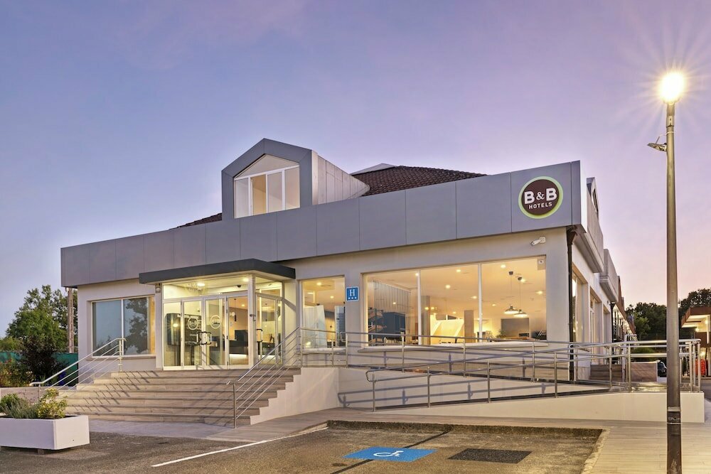 Hotel B&b Hotel Oviedo, Principality of Asturias, photo