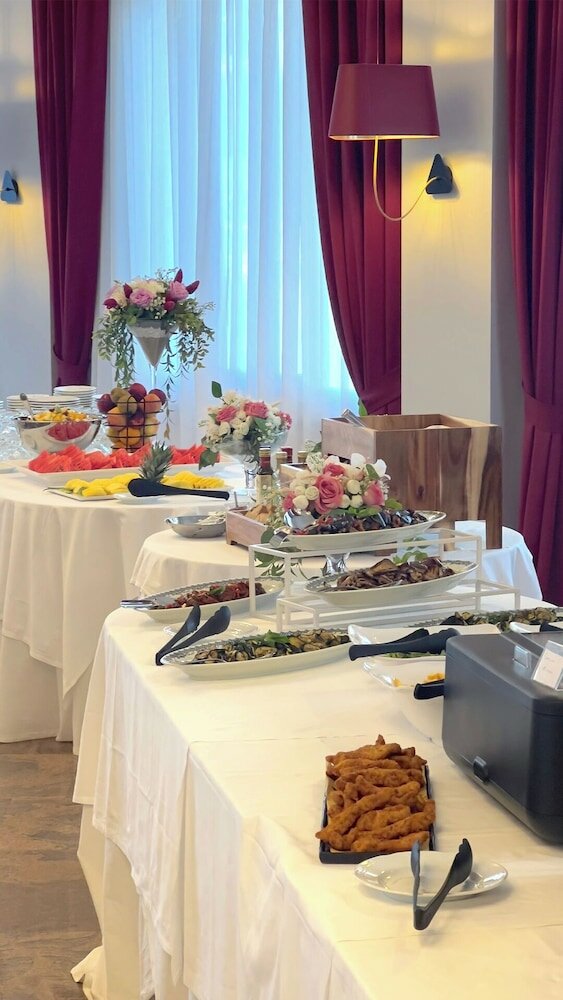 Фото Bajamar Beach Hotel