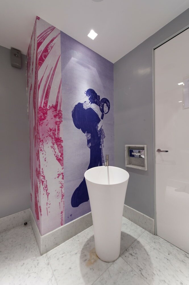 Фото Hotel White