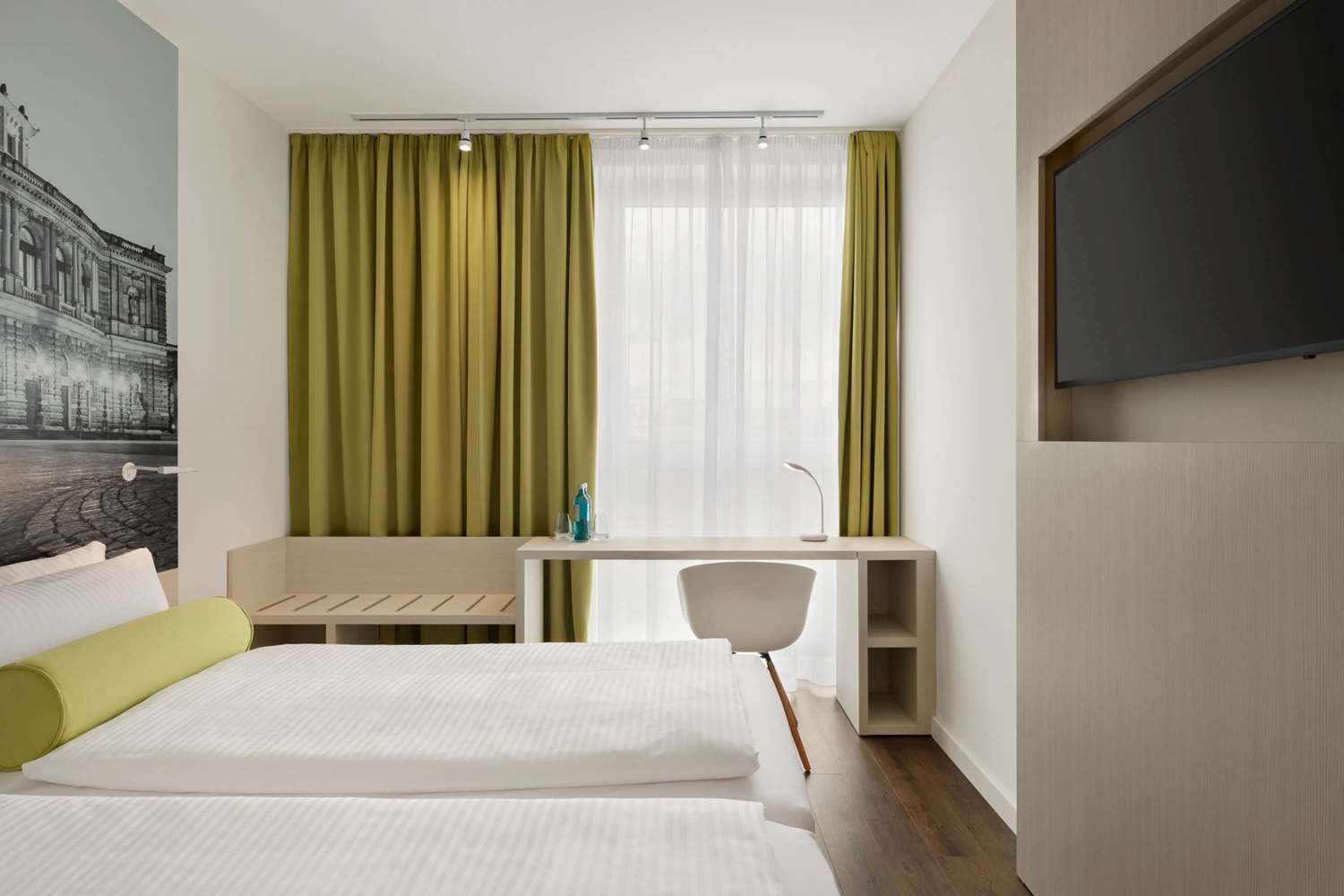 Фото Super 8 by Wyndham Dresden