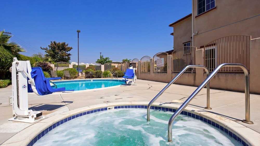 Фото Best Western Plus Route 66 Glendora Inn