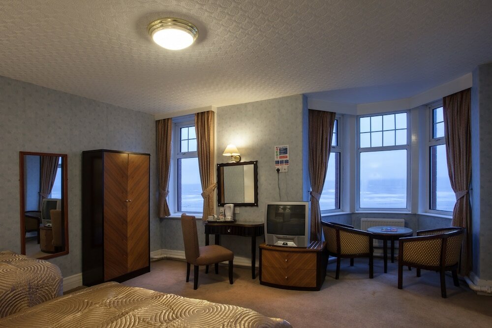 Фото Savoy Blackpool Hotel