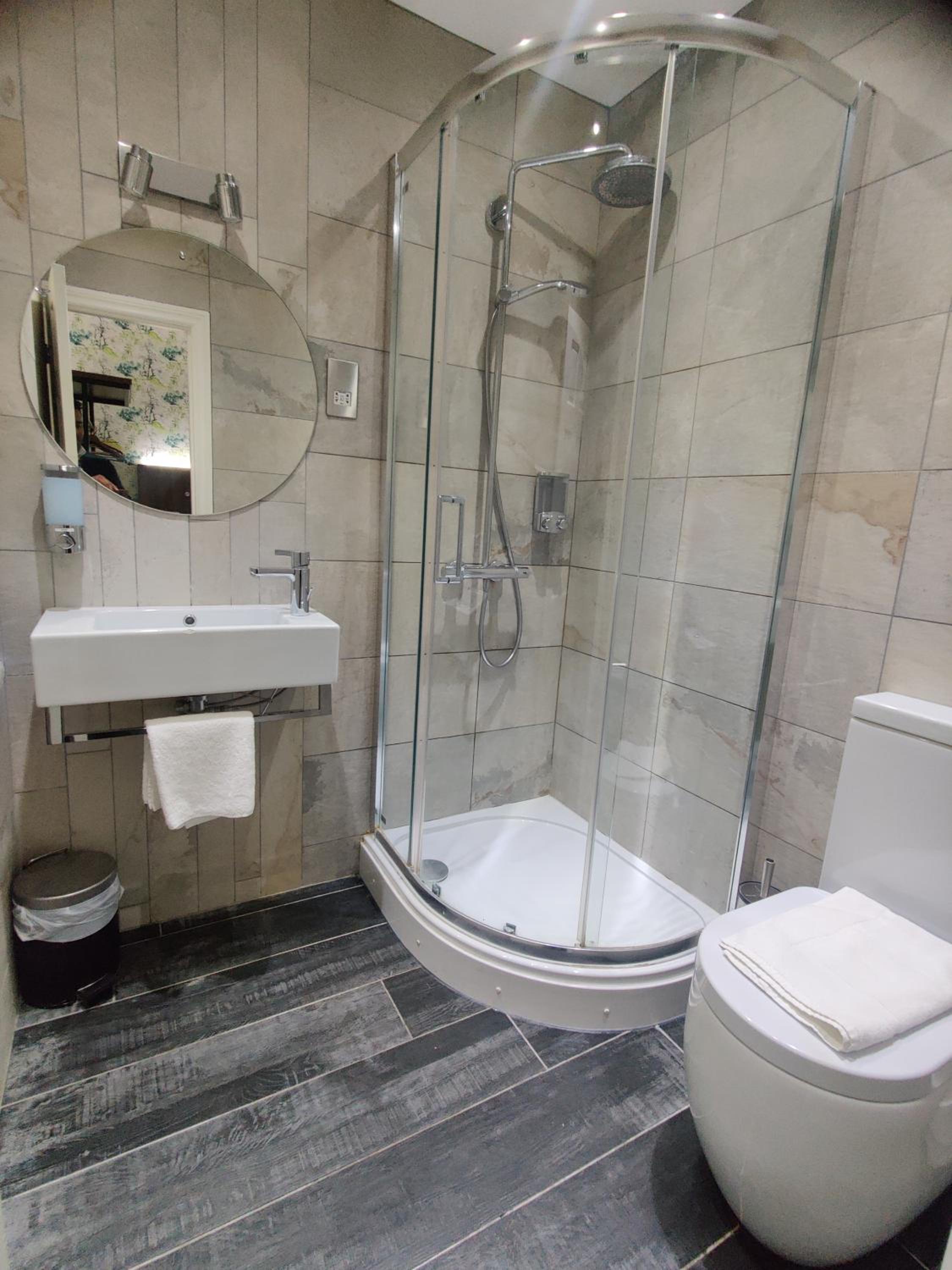 Фото Chelsea House Hotel