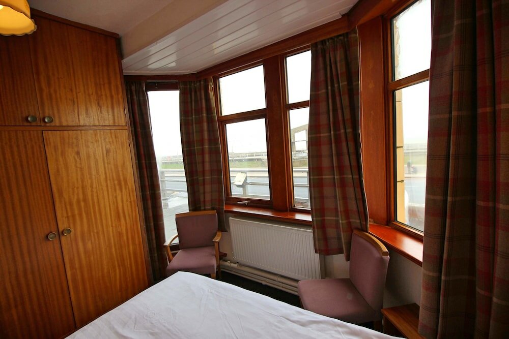 Фото The Headlands Hotel