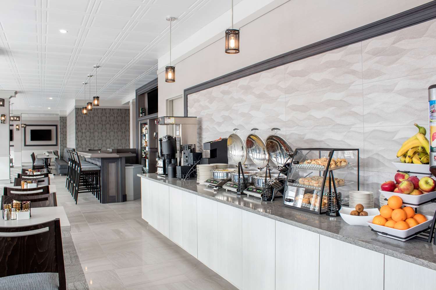 Фото Chateau Moncton Trademark Collection by Wyndham