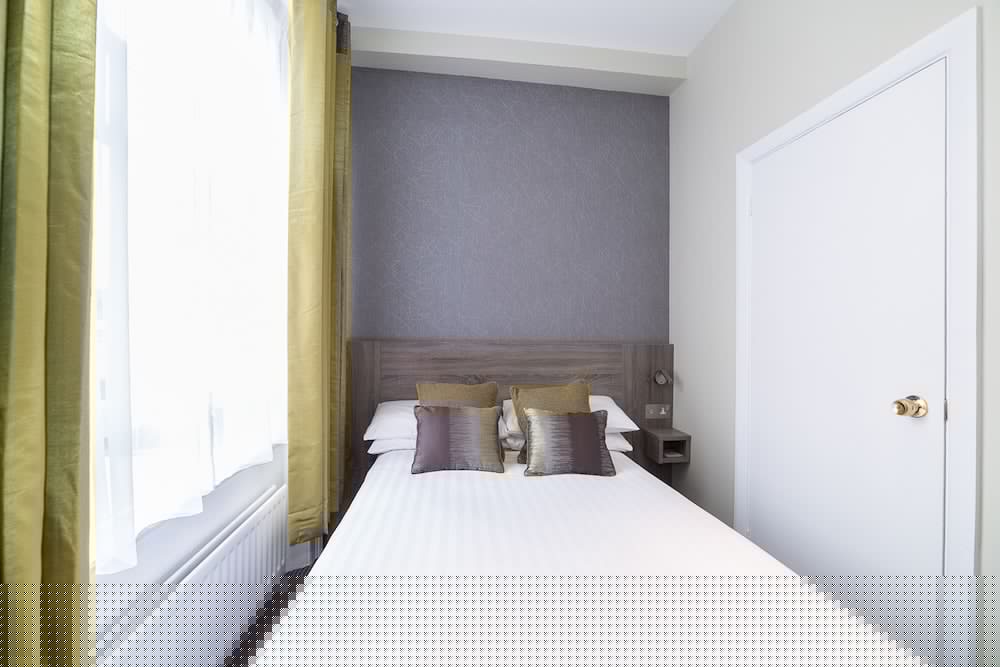 Фото Phoenix Hotel