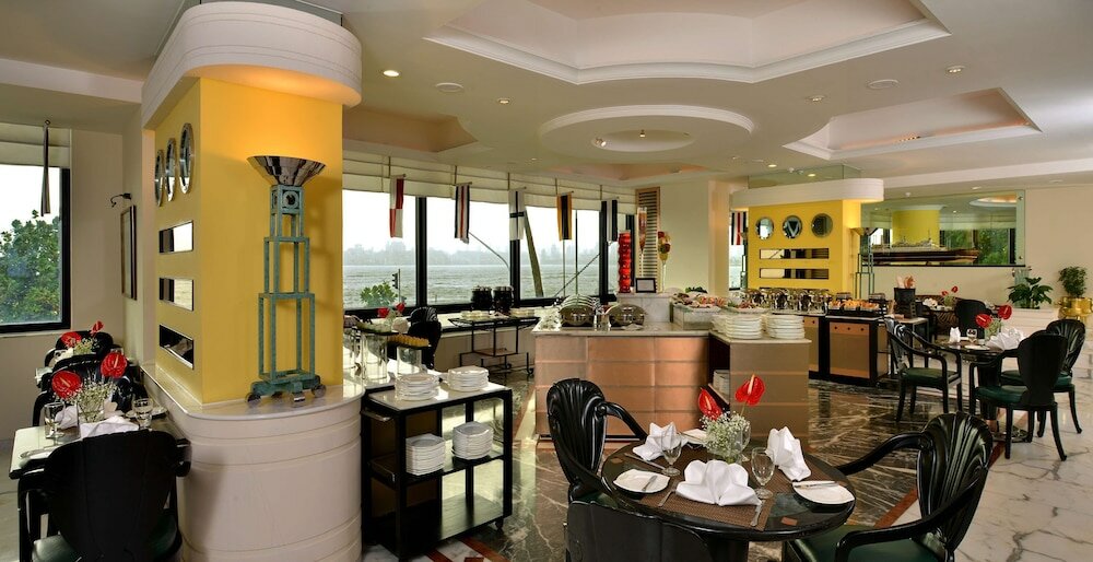 Фото Hotel Marine Plaza Mumbai