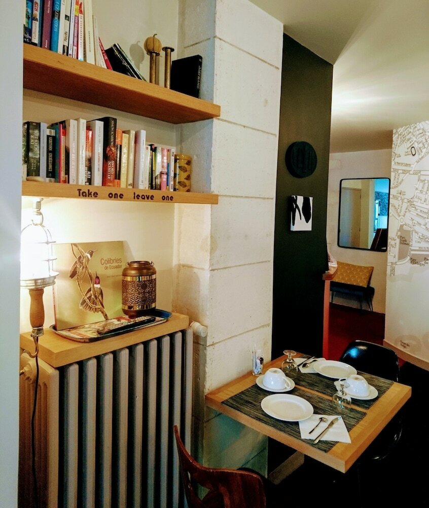 Фото Accostage Hotel