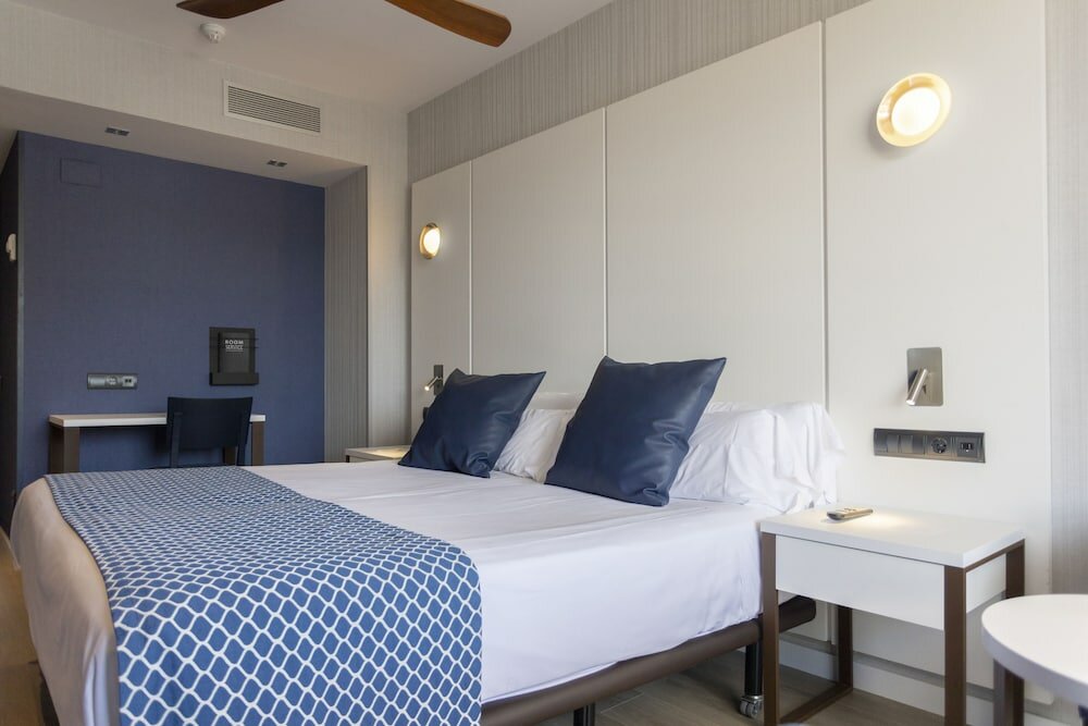 Фото Catalonia Majorica Hotel