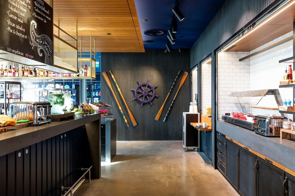 Фото Moxy Plymouth