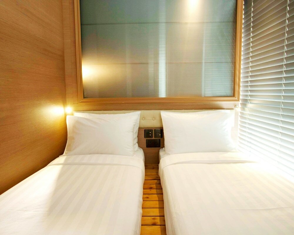 Фото Bluejay Residences