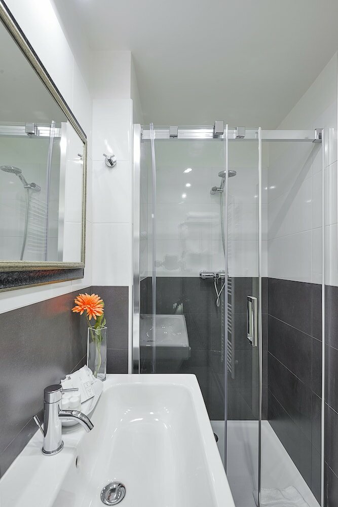 Фото Hotel Garden Court