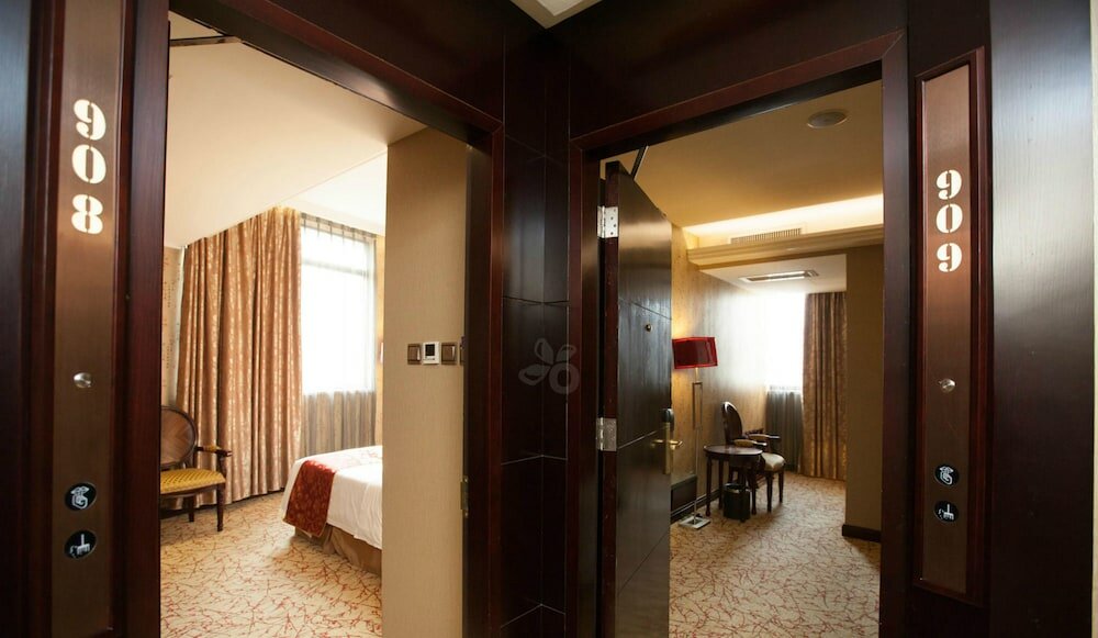 Фото Metropole Hotel