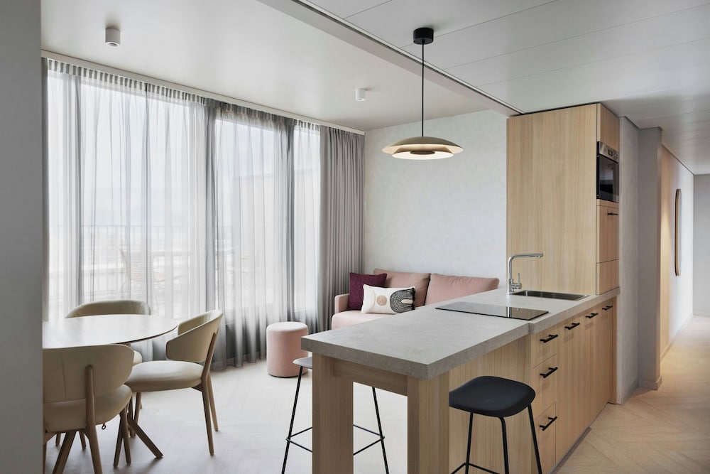 Фото Residence Inn by Marriott Geneva City Nations