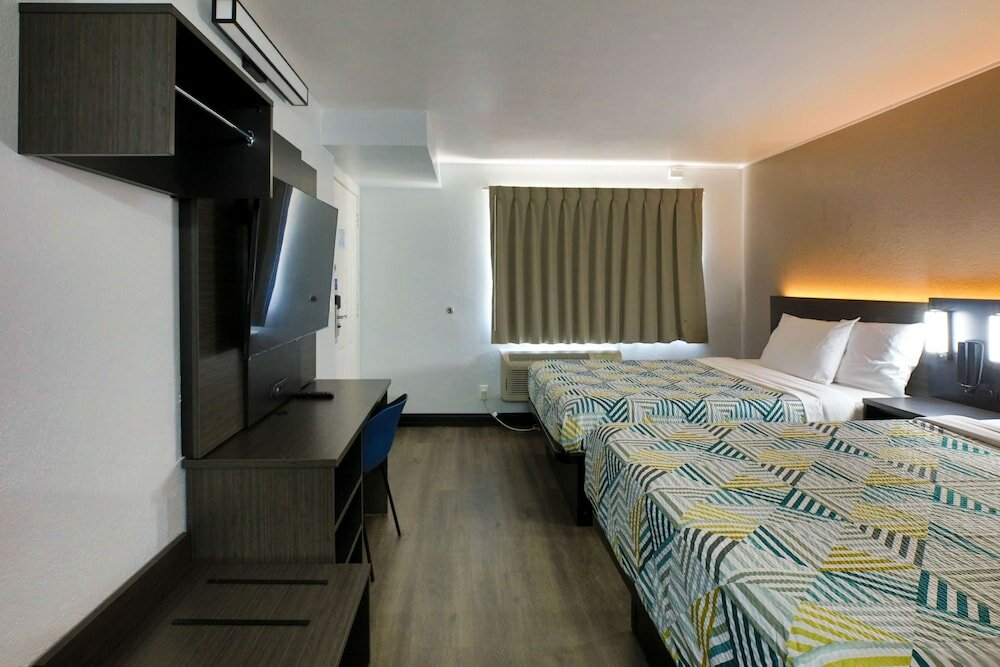 Фото Motel 6 Sacramento, Ca - Old Sacramento North