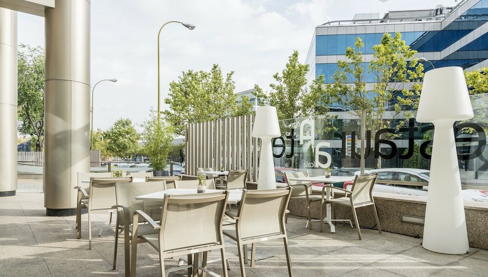 Фото Hotel Ilunion Alcalá Norte