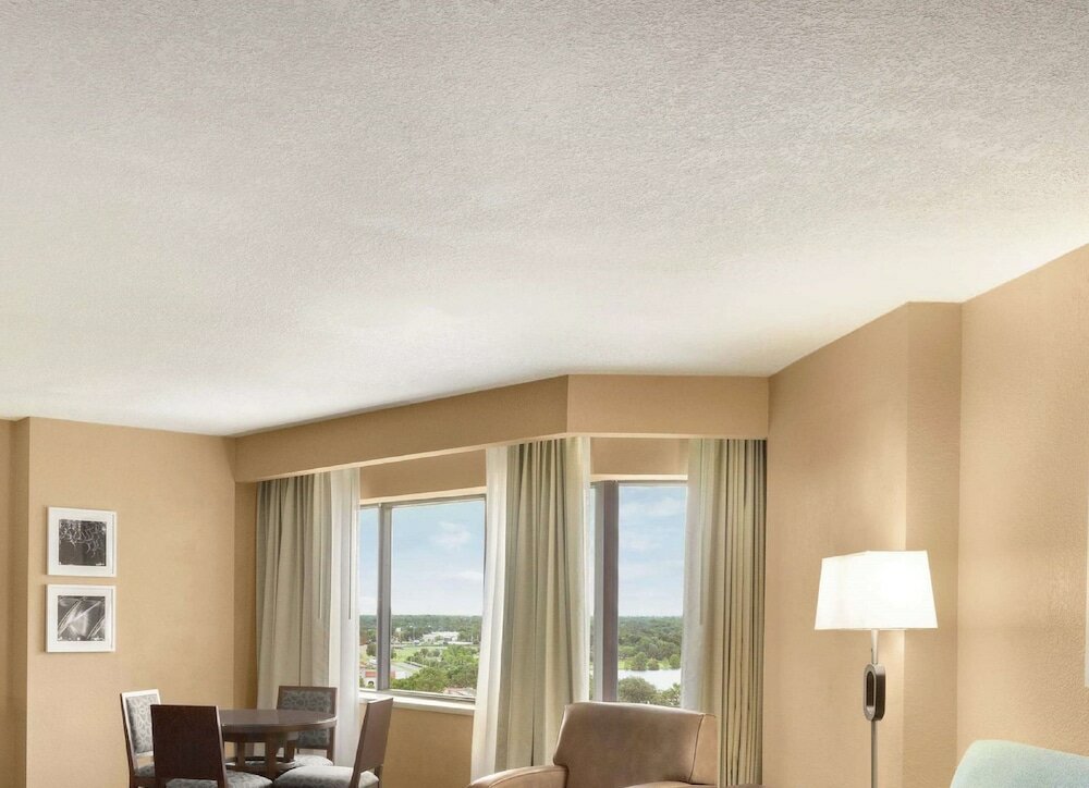 Фото Doubletree by Hilton Orlando Downtown