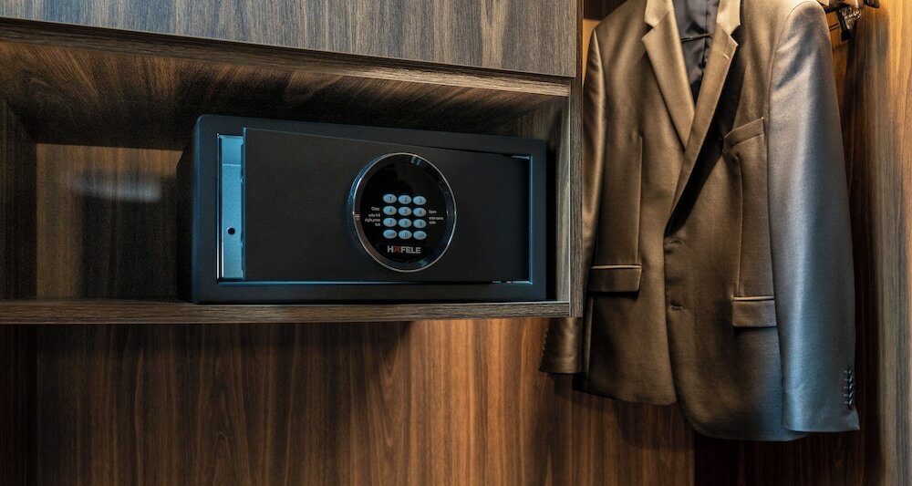 Фото Plaza Premium Muenchen