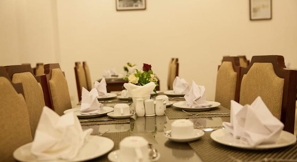 Фото La Palm Hotel