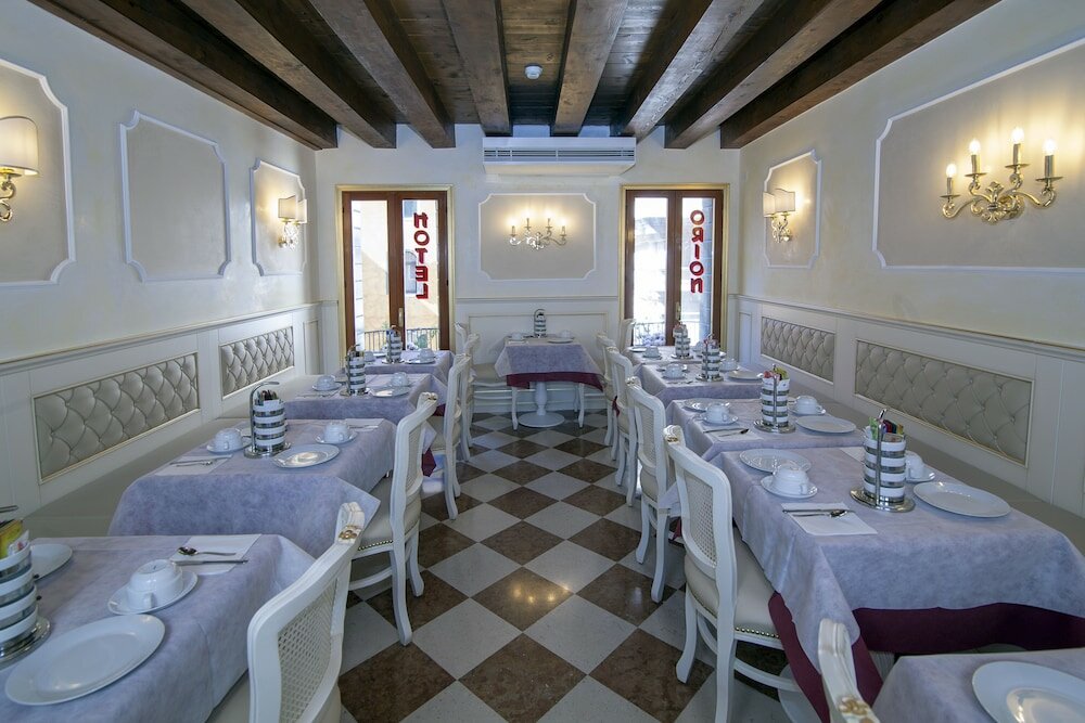 Фото Hotel Orion