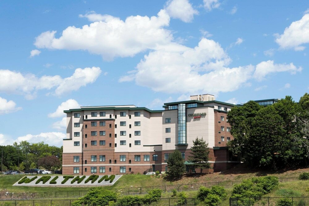 Фото Courtyard by Marriott Boston Waltham