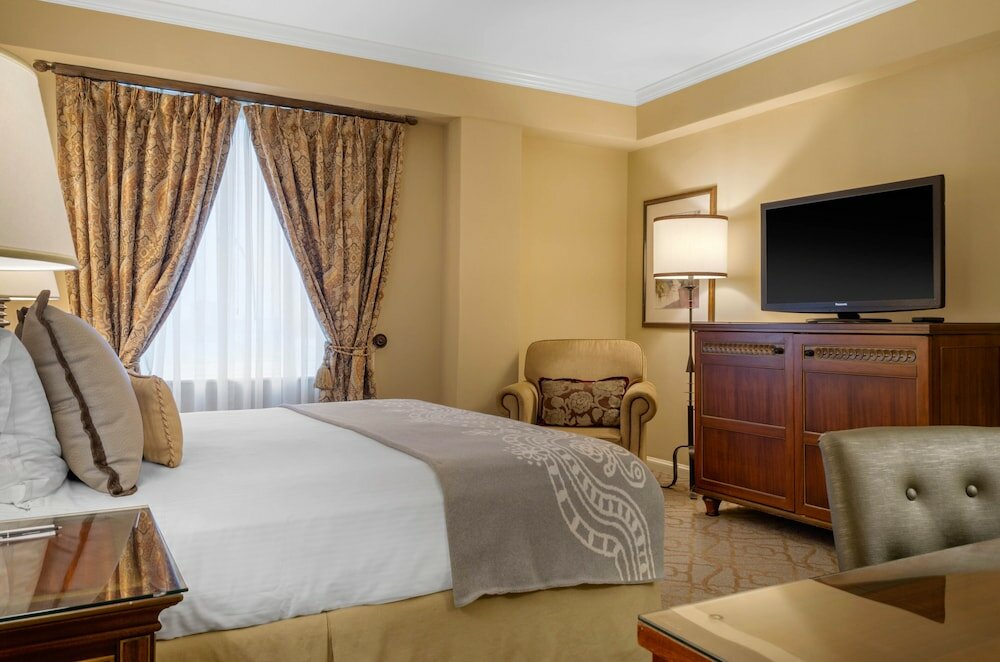 Фото Omni Royal Orleans Hotel