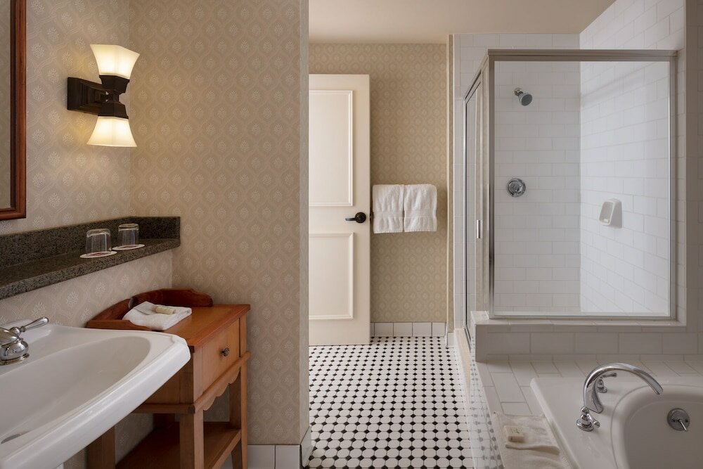 Фото St. Eugene Golf Resort & Casino