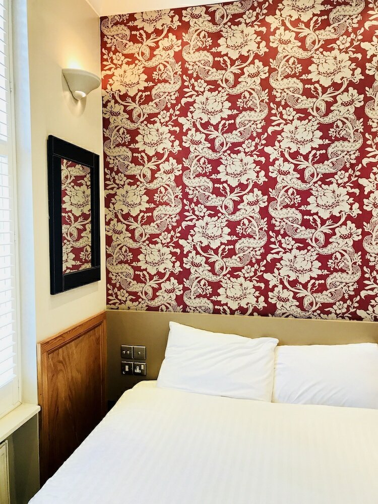 Фото The Excelsior Hotel