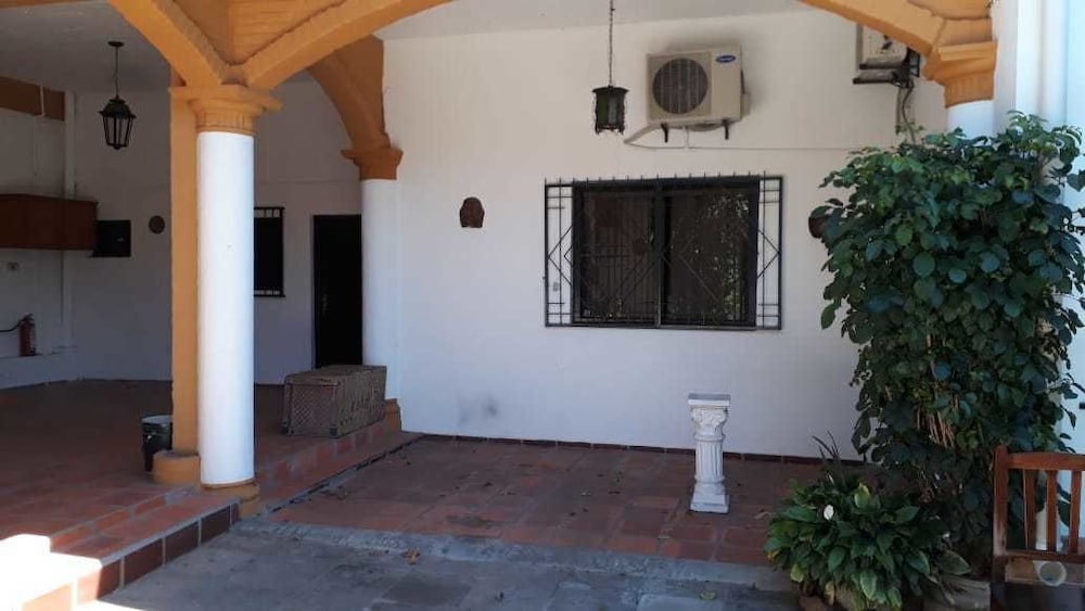 Фото Hostal Residencial Leones de Castilla