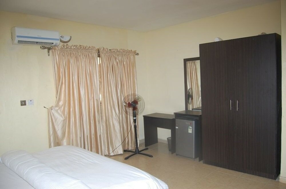 Фото Bella Rose Hotel